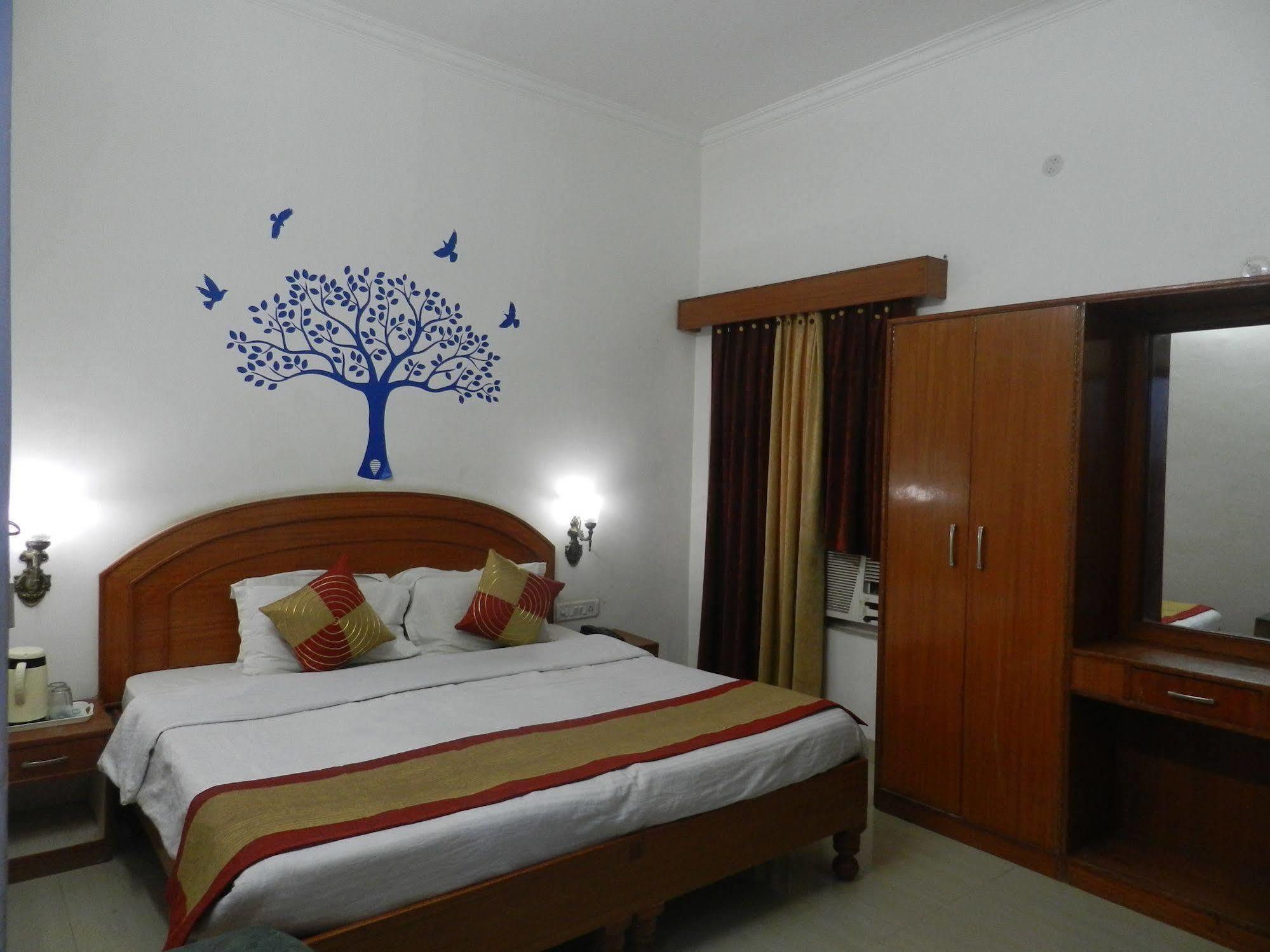 Eurostar Inn Khajuraho Exterior photo