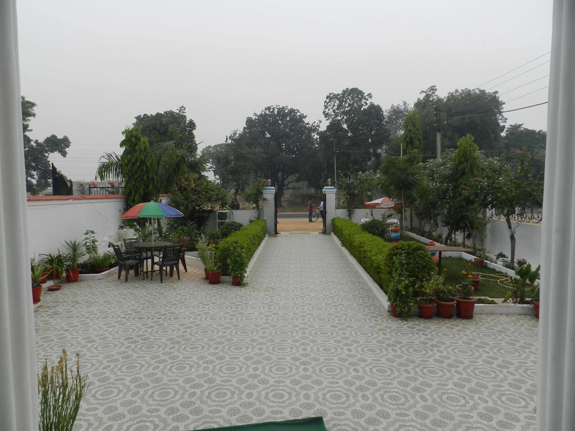 Eurostar Inn Khajuraho Exterior photo
